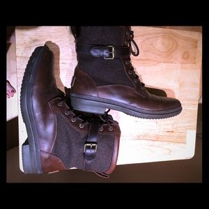 UGG LEATHER BOOTS